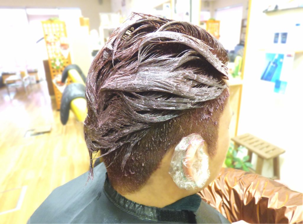 19be7f0cd381c51d5b49e1e1fbfabe64 m 1024x758 ヘアカラーとパーマの同時がけはダメージ大！施術は別々にすべし！