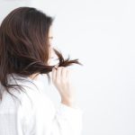 女性の薄毛はどうして起こる？男性とは違う薄毛の原因とは？