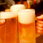 アルコールは髪にいいのか悪いのか？どのくらいの量なら大丈夫？