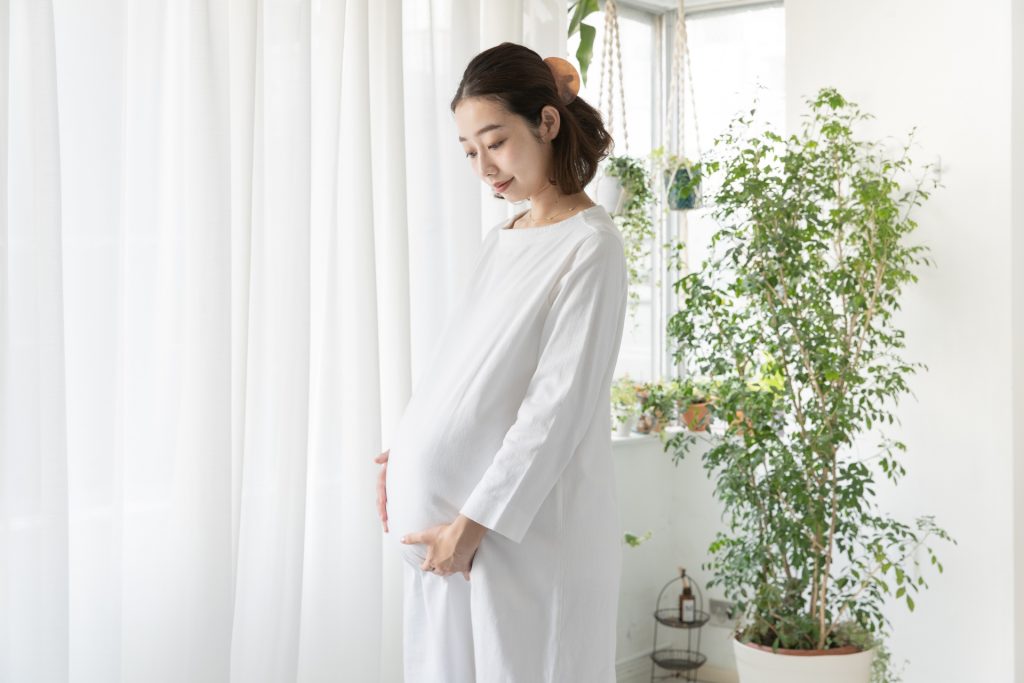 2779650 m 1024x683 女性特有・特定の季節の抜け毛ってあるの？その原因を知ろう