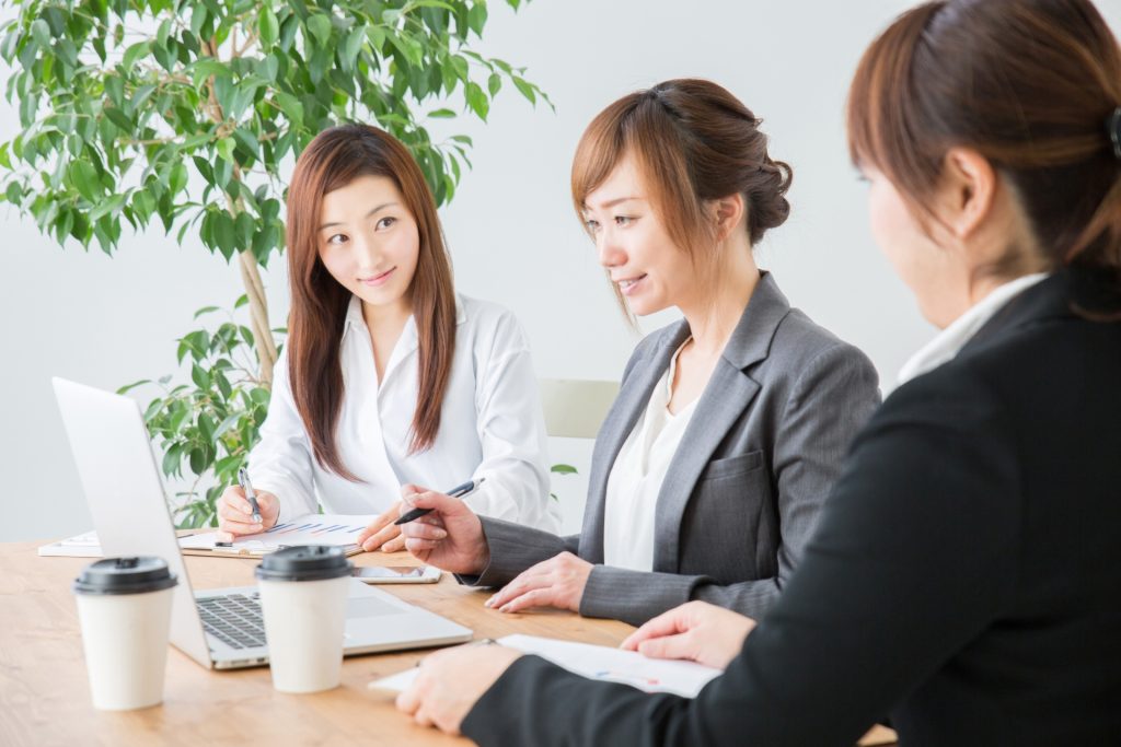 1340963 m 1024x683 若い女性にも増えている男性型脱毛症。どうして女性が男性の薄毛に？