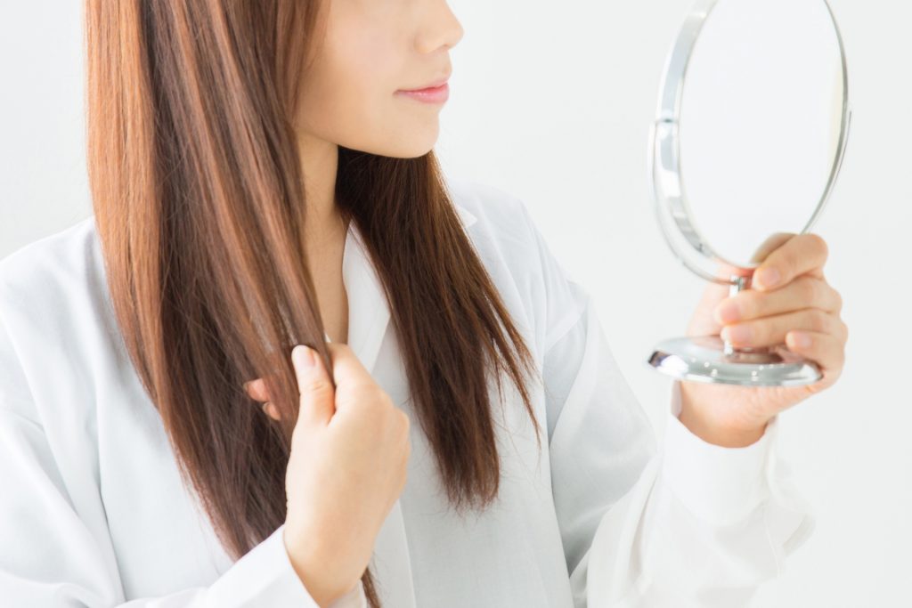 1348053 m 1024x683 若い女性にも増えている男性型脱毛症。どうして女性が男性の薄毛に？
