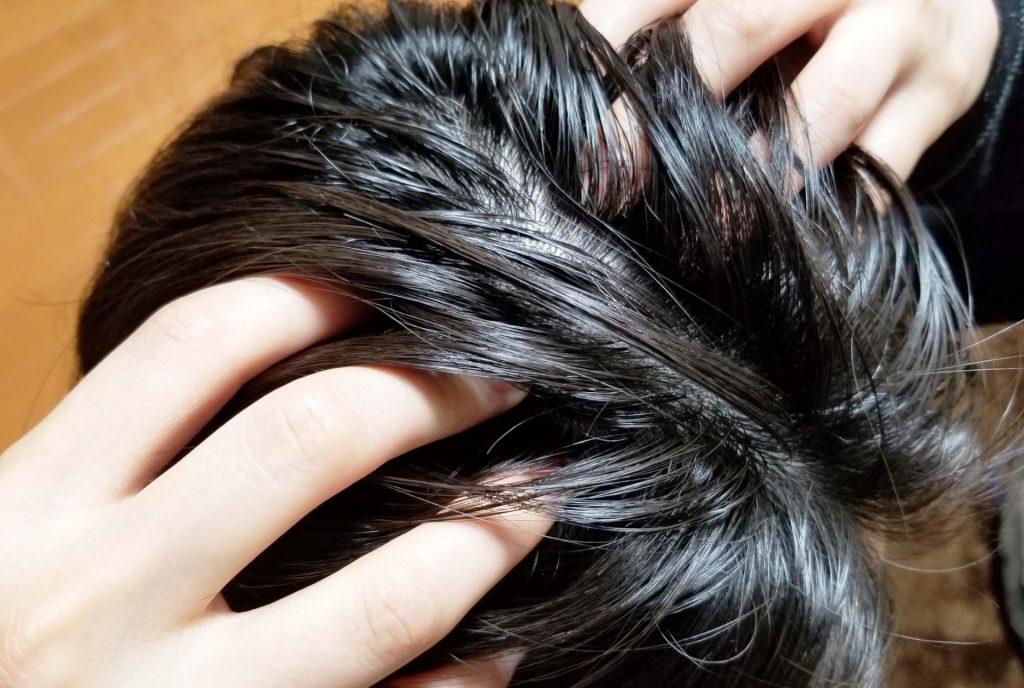 2549295 m 1024x688 帽子をかぶるから薄いのか、薄いから帽子をかぶるのか？