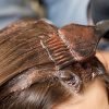 ヘアダイやブリーチは、髪や頭皮をどれだけ傷つける？