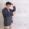 短い抜け毛が多くなるのは、男性型脱毛症の可能性アリ？